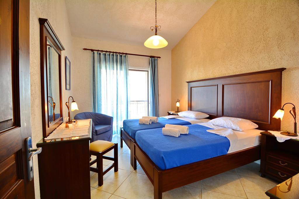 Helidonia Apartment Лутра Килинис Екстериор снимка